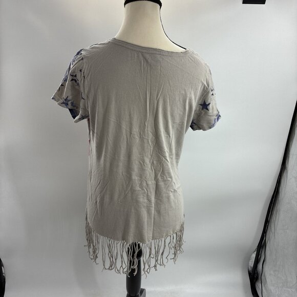 Rock & Republic Womens Size M Top American Flag Fringe Hem Patriotic Graphic Tee - Picture 4 of 6